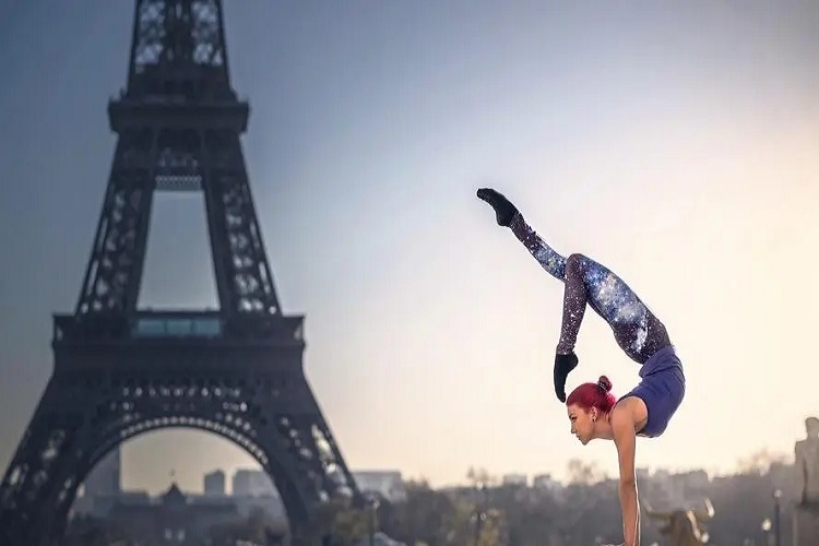 Er zijn veel voordelen van yoga voor beginners en ouderen om misverstanden te voorkomen
